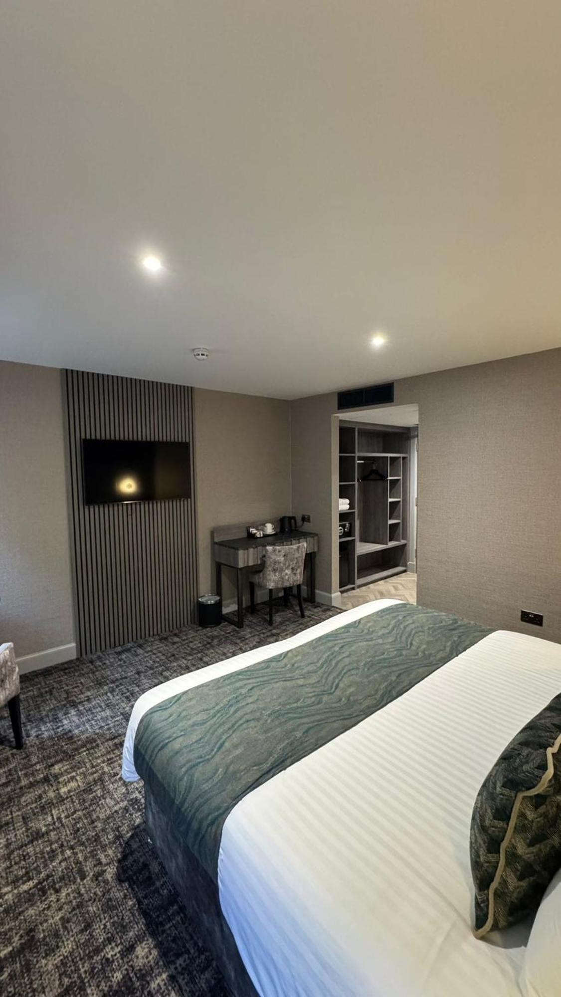 The Knowes & Restaurant 3*