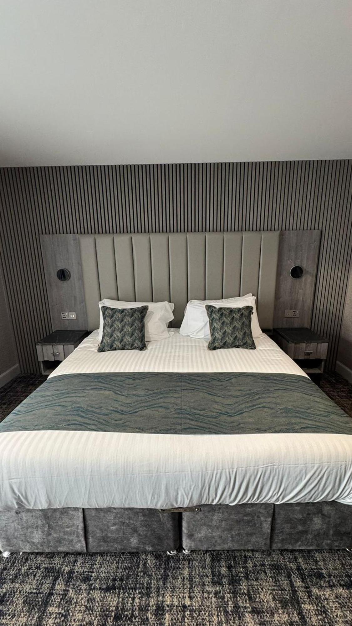 The Knowes & Restaurant 3* Macduff