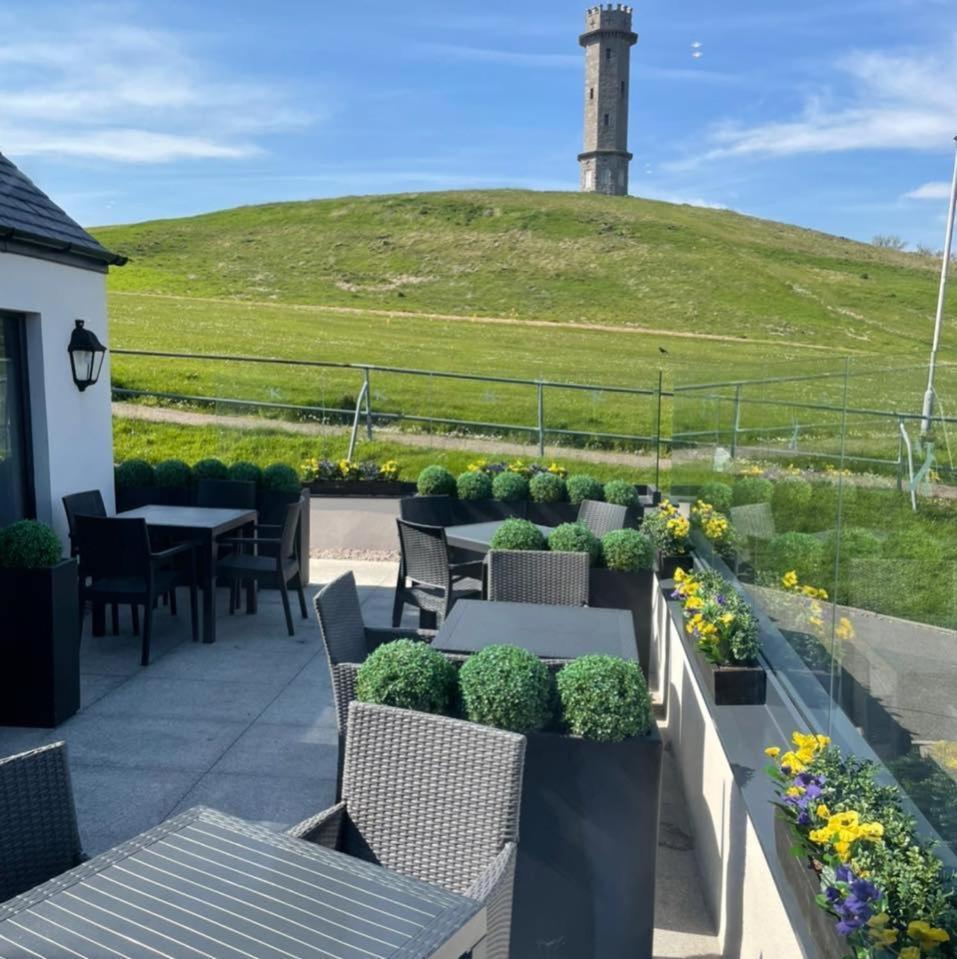 The Knowes & Restaurant Hotel