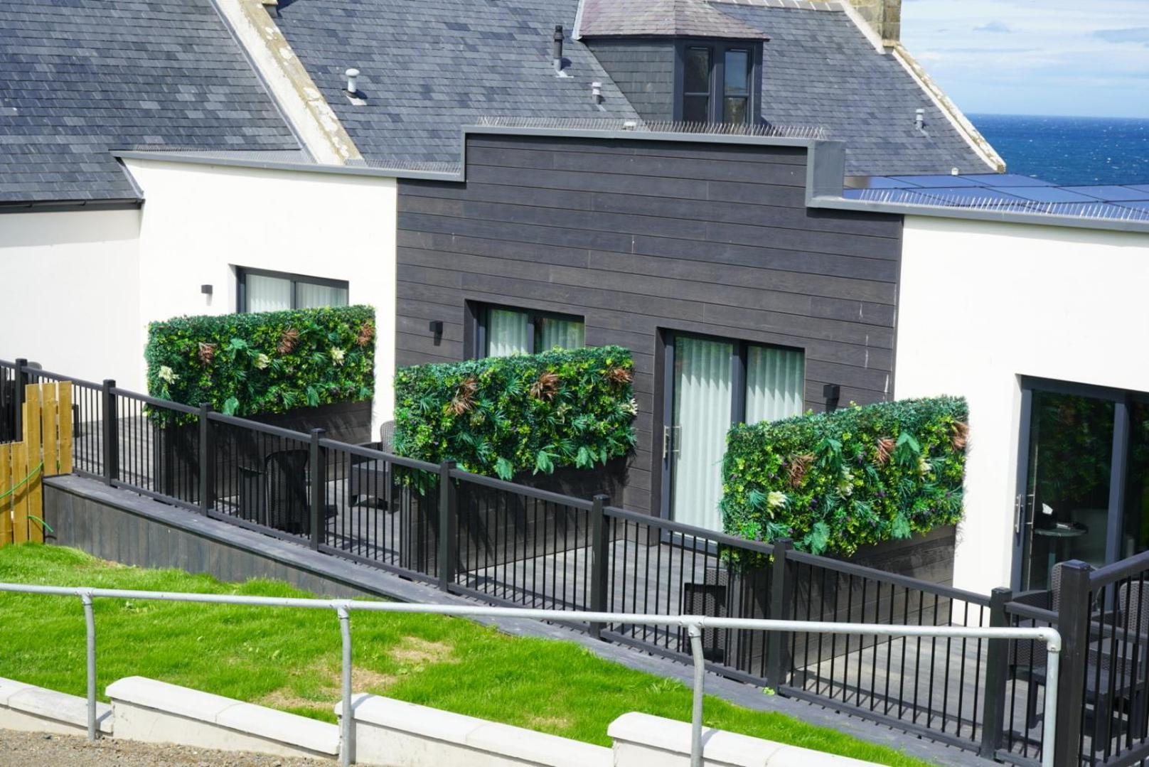 The Knowes & Restaurant Hotel Macduff